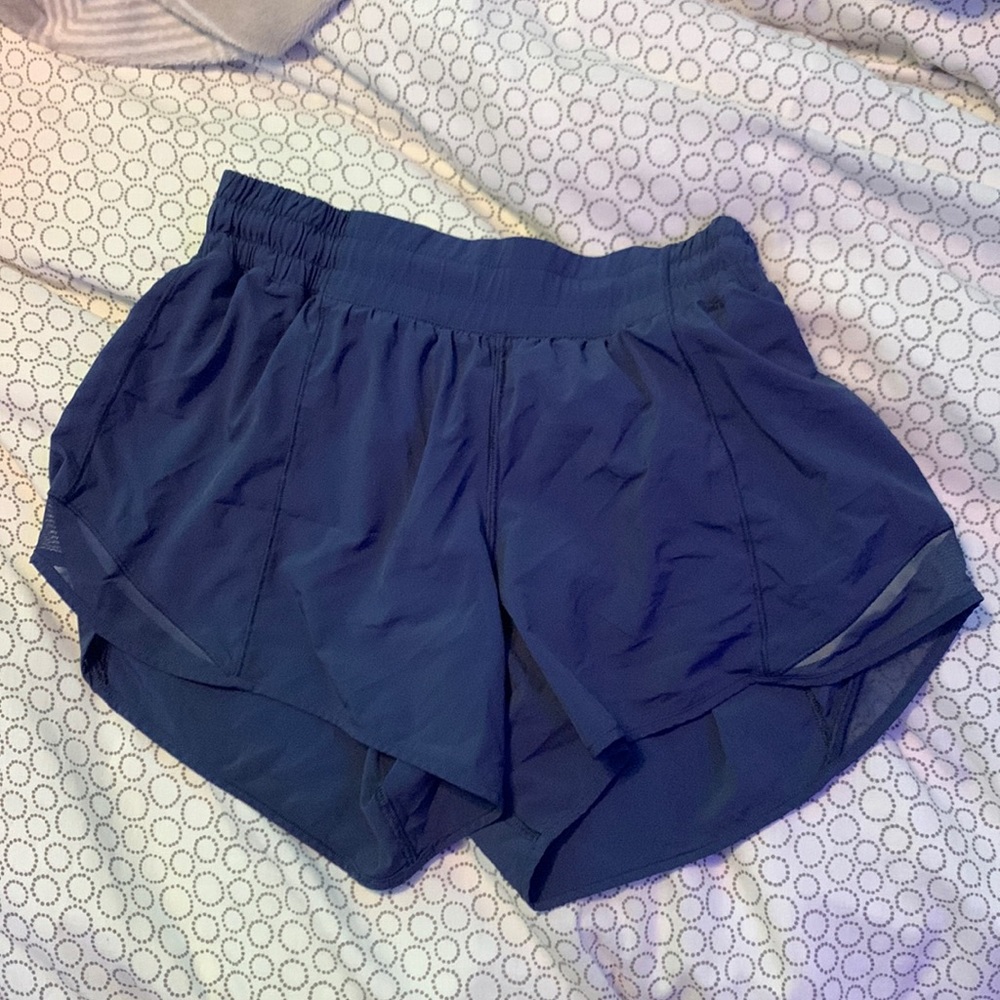 Lululemon hotty hot shorts 4”
